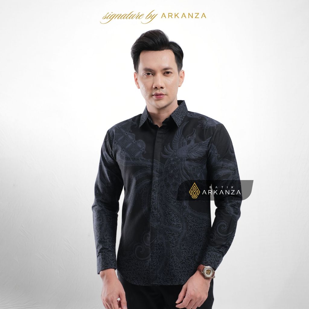 Arkanza Signature Motif Pramana Kemeja Batik Pria Lengan Panjang Eksklusif Curved Hem Jahitan Presisi Hidden & Emboss Button Lapisan Tricot Breathable