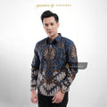 Arkanza Signature Motif  Prameswara Navy Kemeja Batik Pria Lengan Panjang Eksklusif Curved Hem Jahitan Presisi Hidden & Emboss Button Lapisan Tricot Breathable