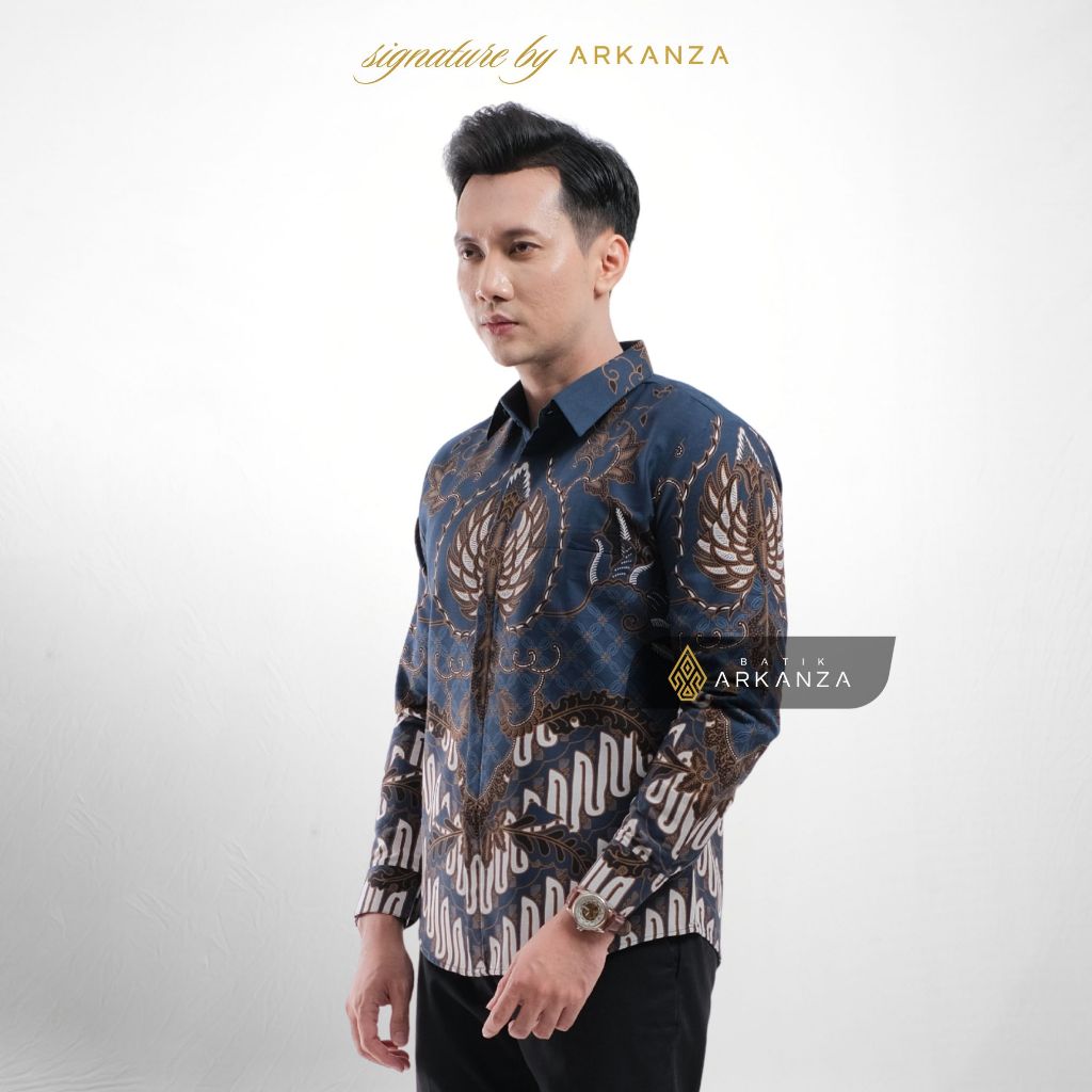 Arkanza Signature Motif  Prameswara Navy Kemeja Batik Pria Lengan Panjang Eksklusif Curved Hem Jahitan Presisi Hidden & Emboss Button Lapisan Tricot Breathable