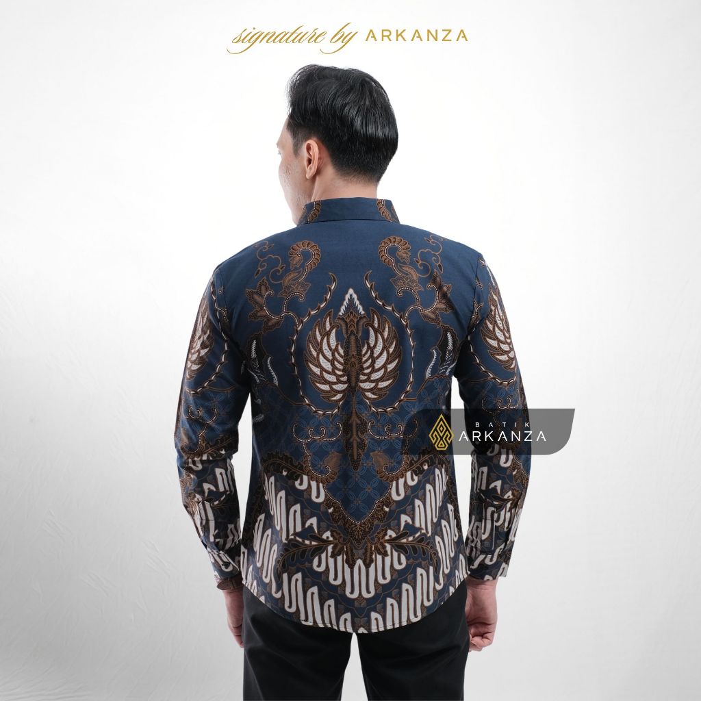 Arkanza Signature Motif  Prameswara Navy Kemeja Batik Pria Lengan Panjang Eksklusif Curved Hem Jahitan Presisi Hidden & Emboss Button Lapisan Tricot Breathable