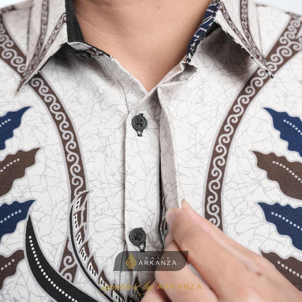 Arkanza Signature Motif Dwipantara Kemeja Batik Pria Lengan Panjang Eksklusif Curved Hem Jahitan Presisi Hidden & Emboss Button Lapisan Tricot Breathable