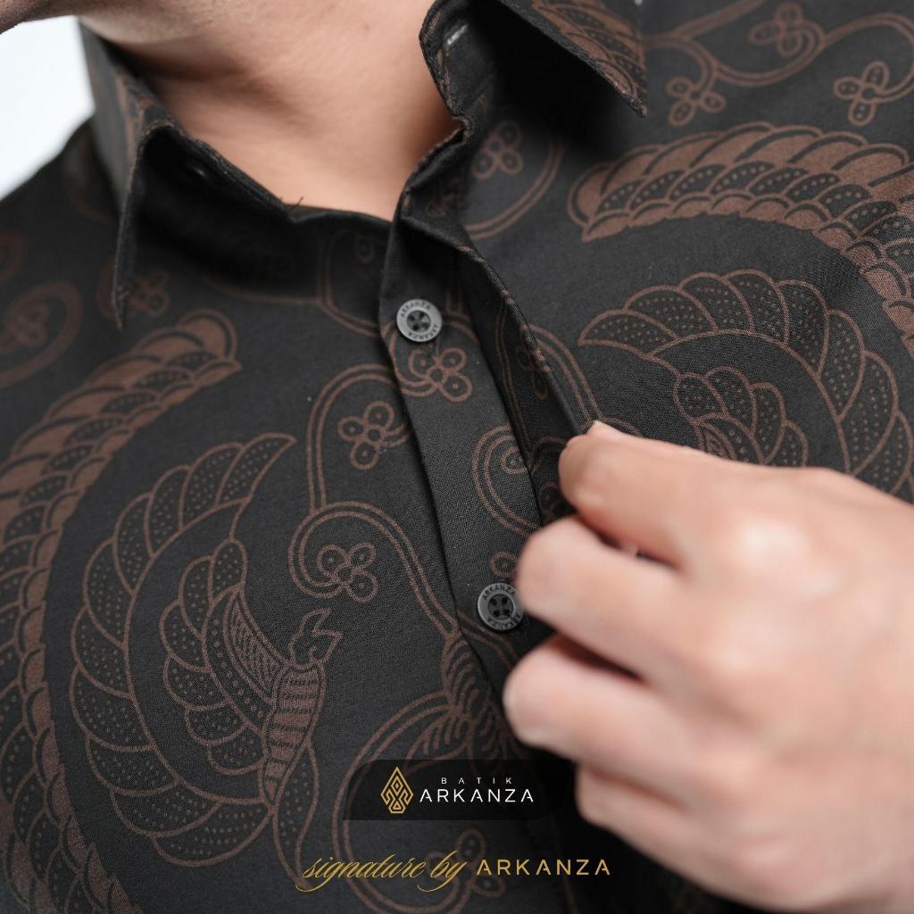 Arkanza Signature Motif Mahadipa Kemeja Batik Pria Lengan Panjang Eksklusif Curved Hem Jahitan Presisi Hidden & Emboss Button Lapisan Tricot Breathable
